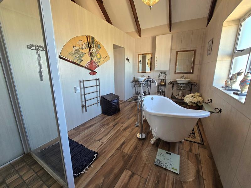 3 Bedroom Property for Sale in Britannia Bay Western Cape